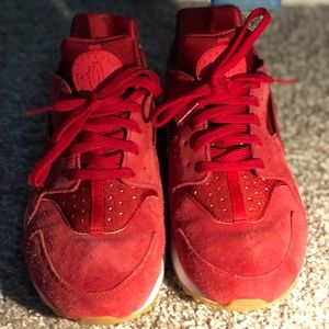 Nike red huaraches